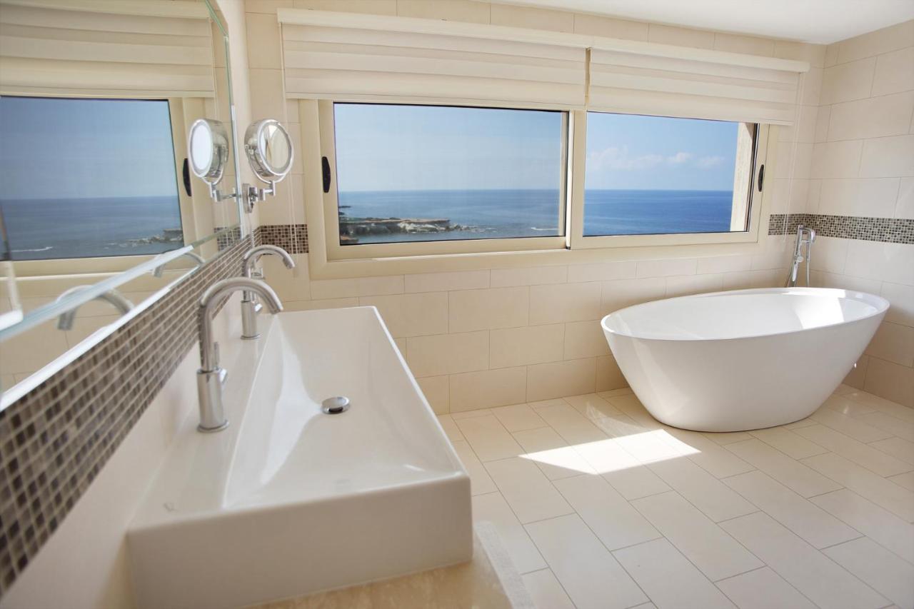 Seafront 5 Bedroom Villa Paradise In Sea Caves เปเยีย ภายนอก รูปภาพ